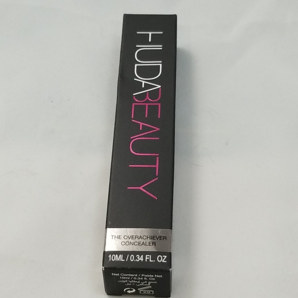 Huda Beauty The Overachiever Concealer